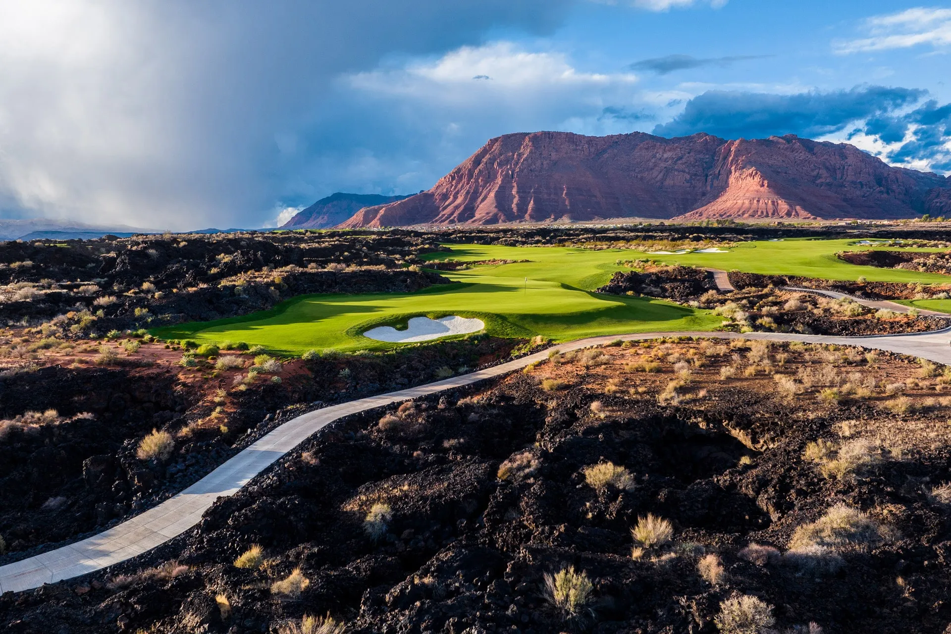 Black Desert’s golf course and surrounding red-rock landscape